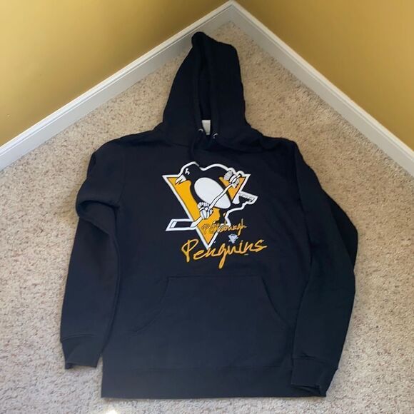Penguins Hooded sweatshirt size adult small. - Picture 1 of 4